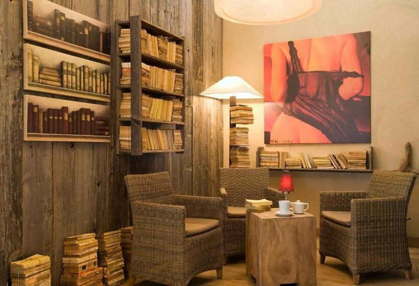 ホテル Ibis Styles Cholet