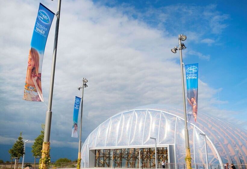 בית מלון כפרי Ibis Styles Saintjulienengenevois Vitam