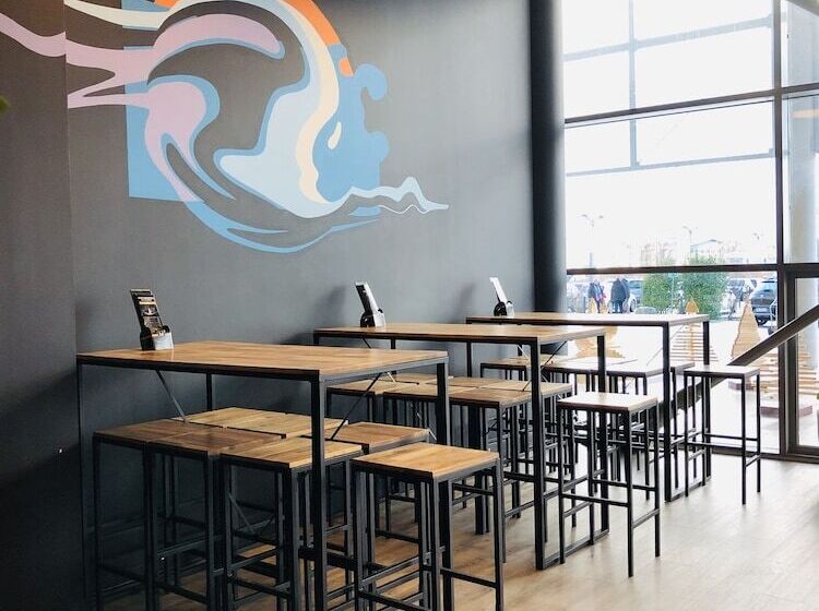 בית מלון כפרי Ibis Styles Saintjulienengenevois Vitam