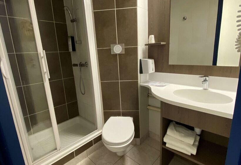 ホテル Kyriad Evreux  Netreville