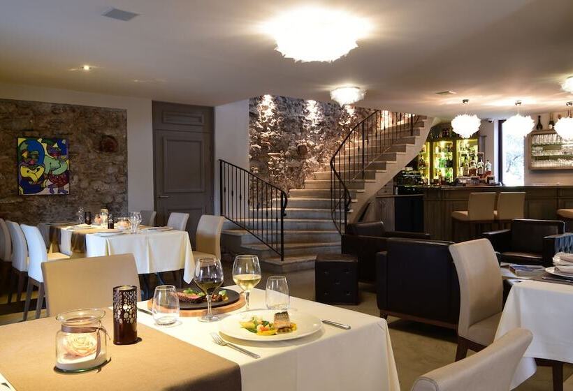 Отель La Bastide Du Clos Des Roses   Teritoria