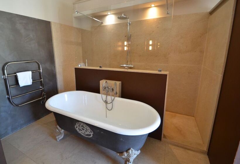 Отель La Bastide Du Clos Des Roses   Teritoria