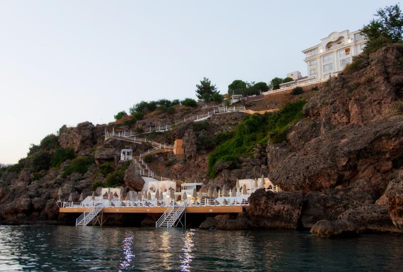 La Boutique Hotel & Suites