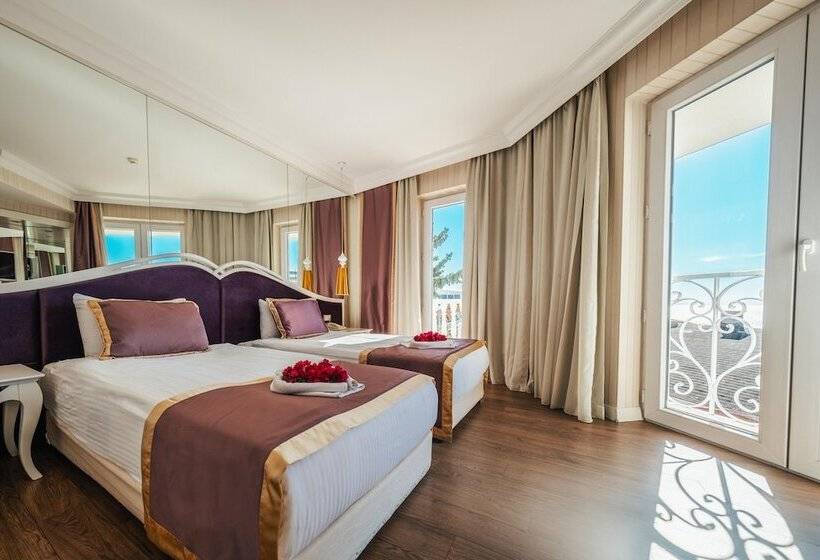 La Boutique Hotel & Suites