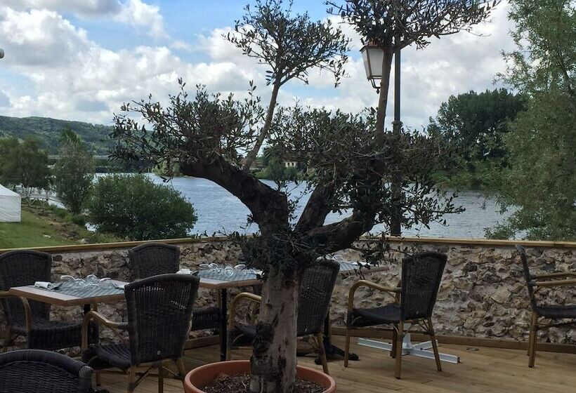 Отель La Chaîne D Or