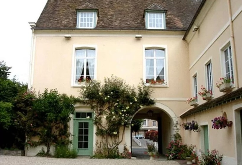 Отель La Chaîne D Or