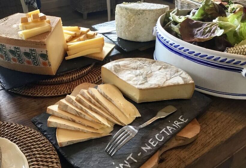 ホテル La Marine De Loire Hôtel & Spa