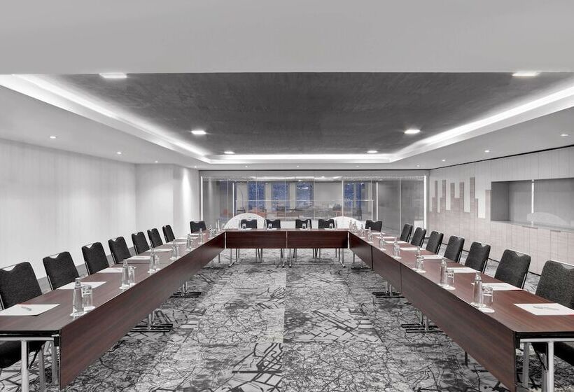 هتل Le Méridien Istanbul Etiler