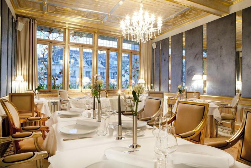 هتل Le Place D Armes   Relais & Châteaux