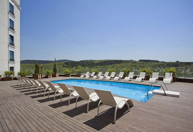 هتل Limak Eurasia Luxury