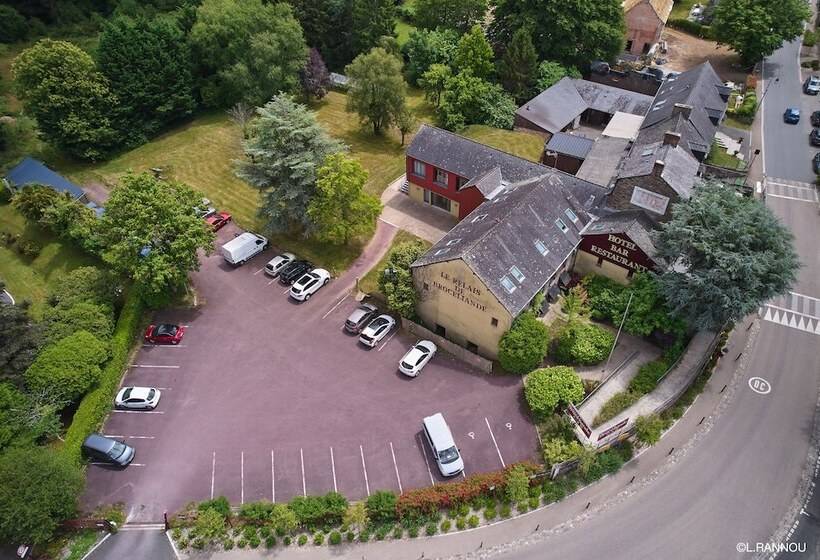Logis Hotel, Restaurant Et Spa Le Relais De Broceliande