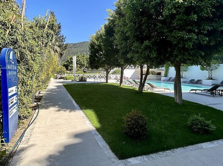 Отель Marina Boutique