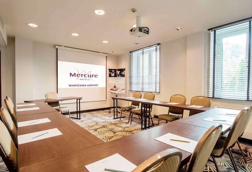 ホテル Mercure Warszawa Airport