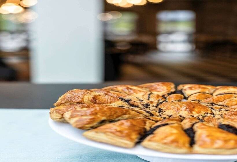 ホテル Mercure Warszawa Airport