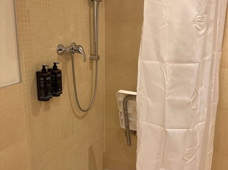 ホテル Mercure Warszawa Airport