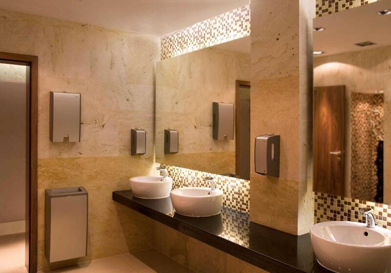 ホテル Mercure Warszawa Airport