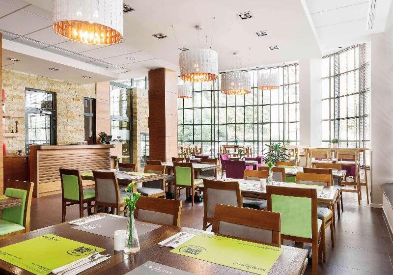 ホテル Mercure Warszawa Airport