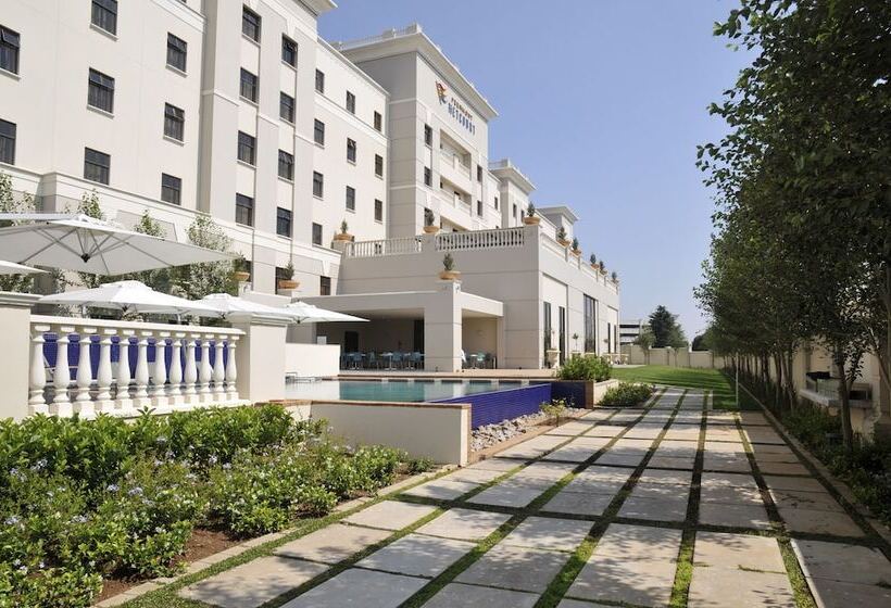 ホテル Metcourt At Emperors Palace