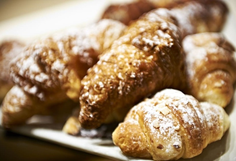 בית מלון כפרי Metcourt At Emperors Palace