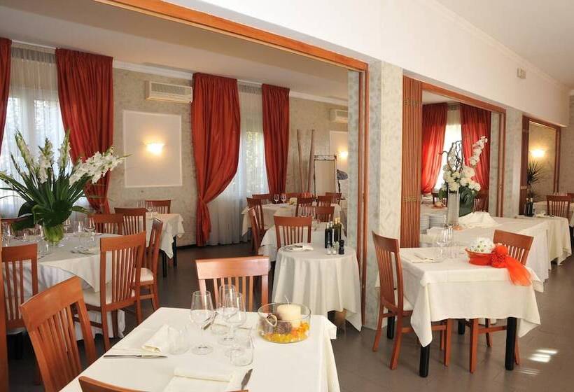 בית מלון כפרי Mini Palace  Country House