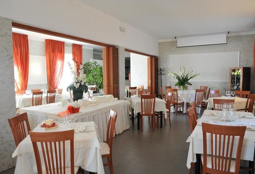 בית מלון כפרי Mini Palace  Country House