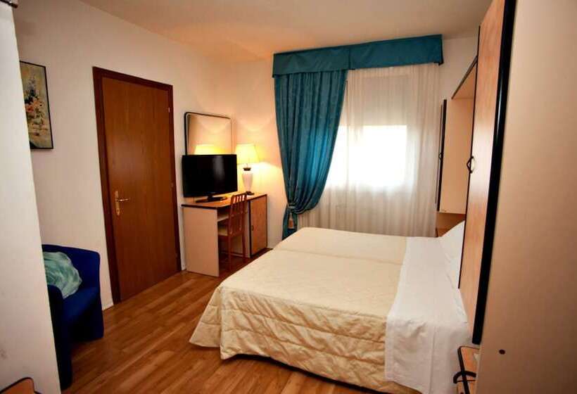 בית מלון כפרי Mini Palace  Country House