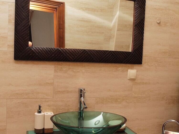 فندق Momini Dvori Boutique Guest House