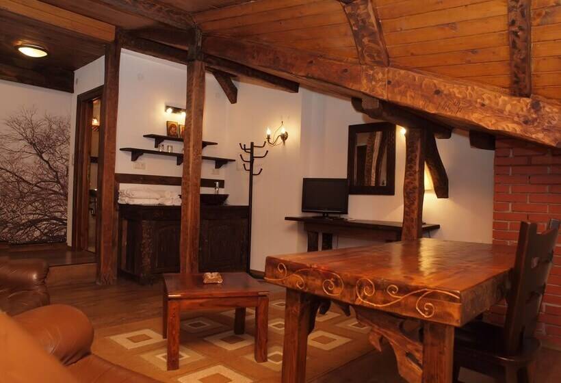 فندق Momini Dvori Boutique Guest House