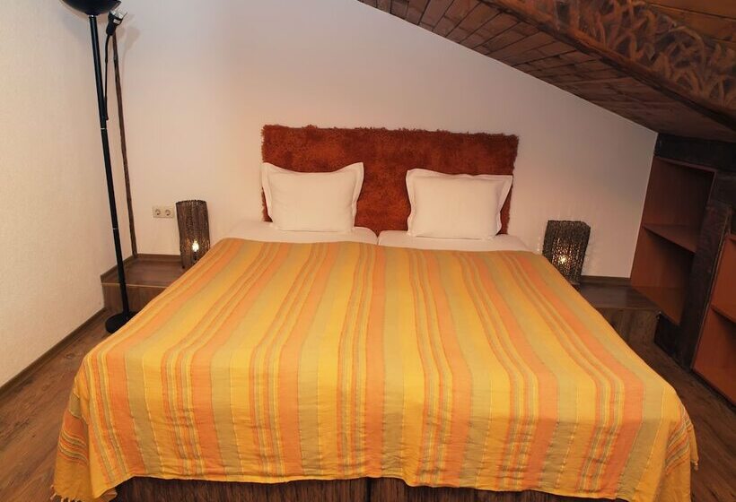 فندق Momini Dvori Boutique Guest House