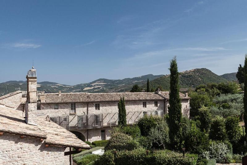 هتل Nun Assisi Relais & Spa Museum