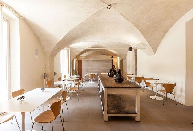 هتل Nun Assisi Relais & Spa Museum