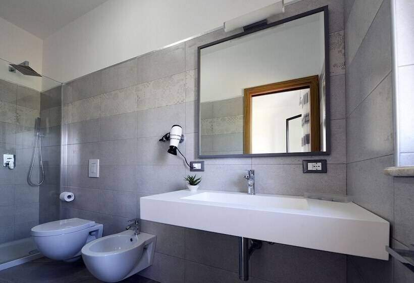 Oasis Hotel Residence & Resort