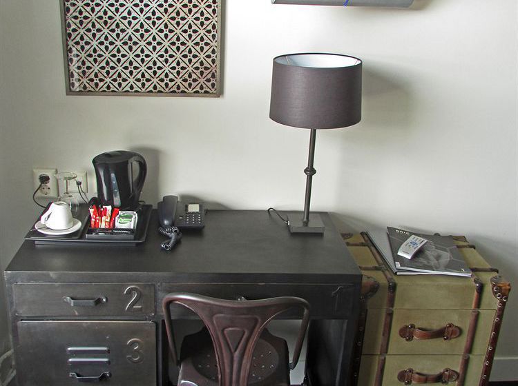 בית מלון כפרי Sparks Hostel