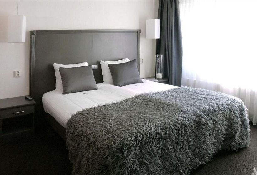 בית מלון כפרי Sparks Hostel