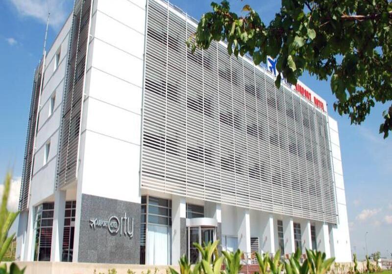 בית מלון כפרי Orty Airport