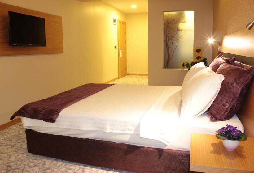 هتل Osaka Airport