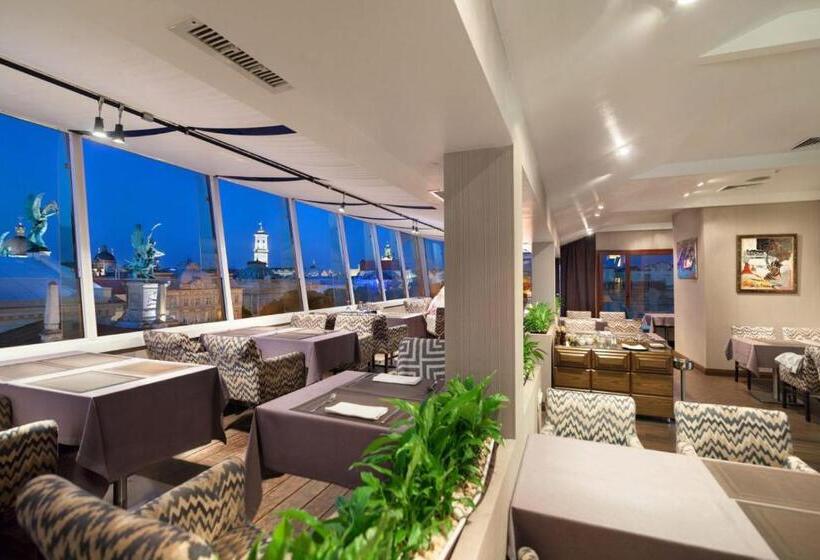 هتل Panorama Lviv