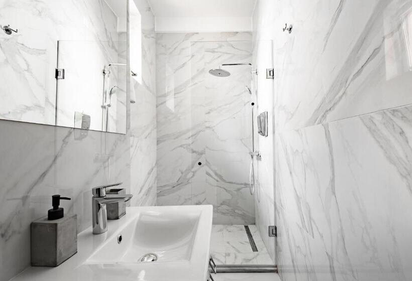 هتل Piccolo Mondo By Citybookings