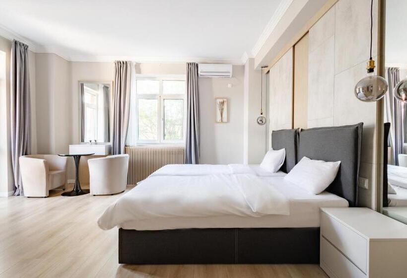 هتل Piccolo Mondo By Citybookings