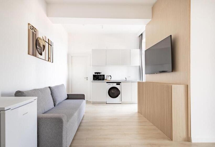 هتل Piccolo Mondo By Citybookings