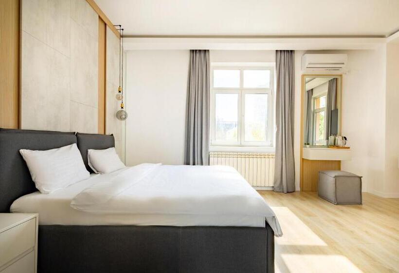 هتل Piccolo Mondo By Citybookings