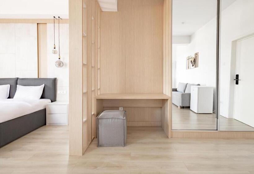 هتل Piccolo Mondo By Citybookings