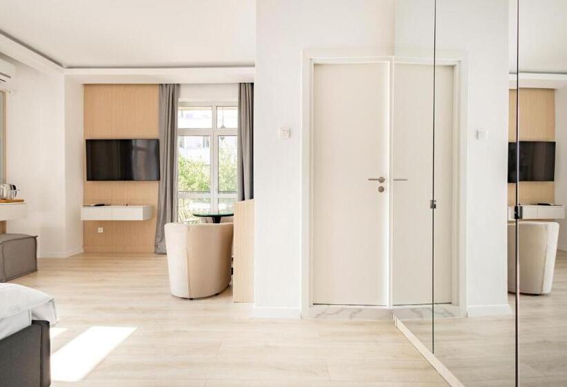 هتل Piccolo Mondo By Citybookings