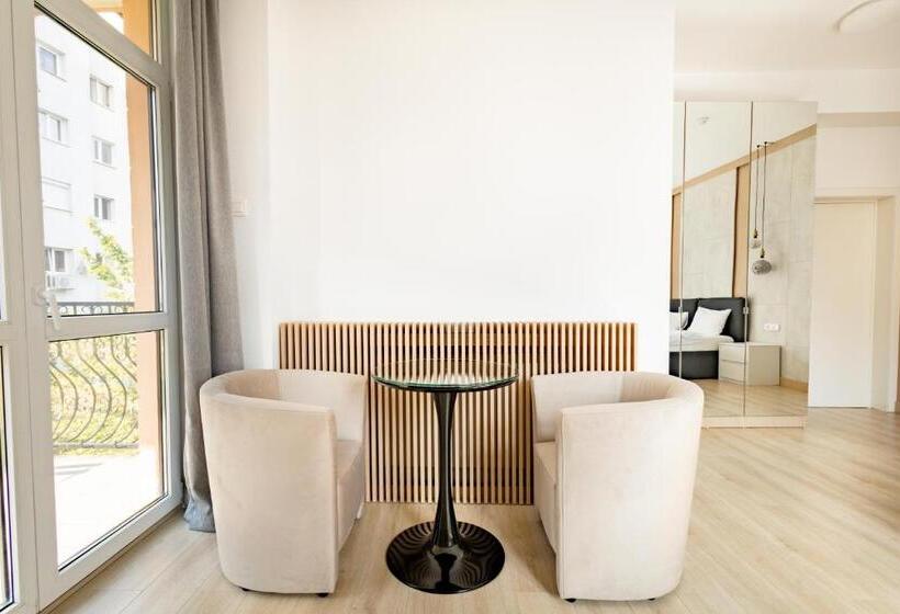 هتل Piccolo Mondo By Citybookings