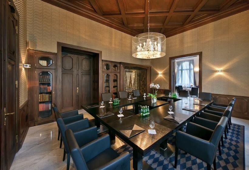 Platinum Palace Boutique Hotel & Spa