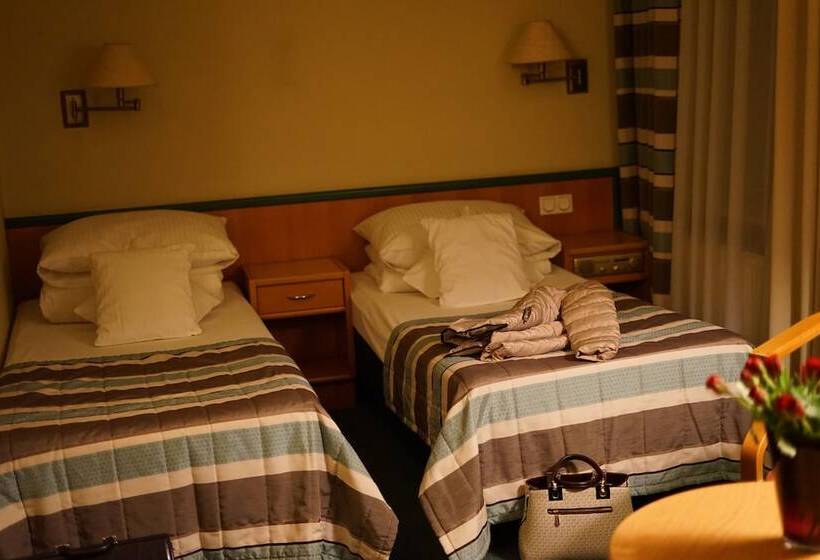 فندق Polonia Raciborz