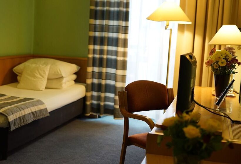 فندق Polonia Raciborz