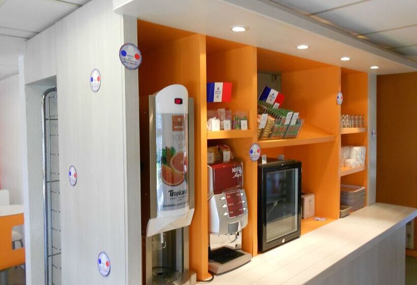 ホテル Premiere Classe Lille Nord  Roncq