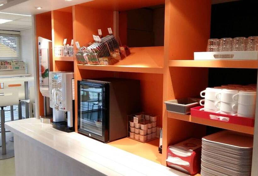 ホテル Premiere Classe Lille Nord  Roncq