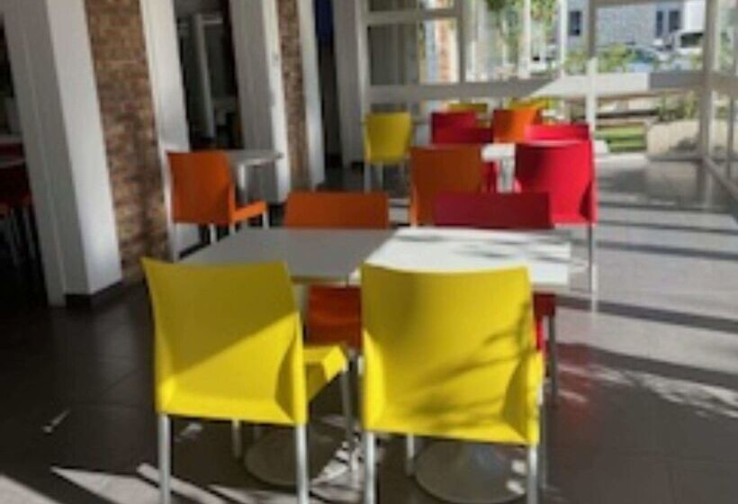 Отель Premiere Classe Rungis   Orly